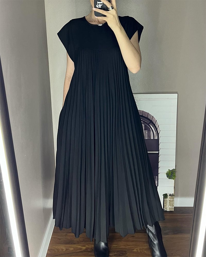 Giselle Effortlessly Elegant Pleated Dress