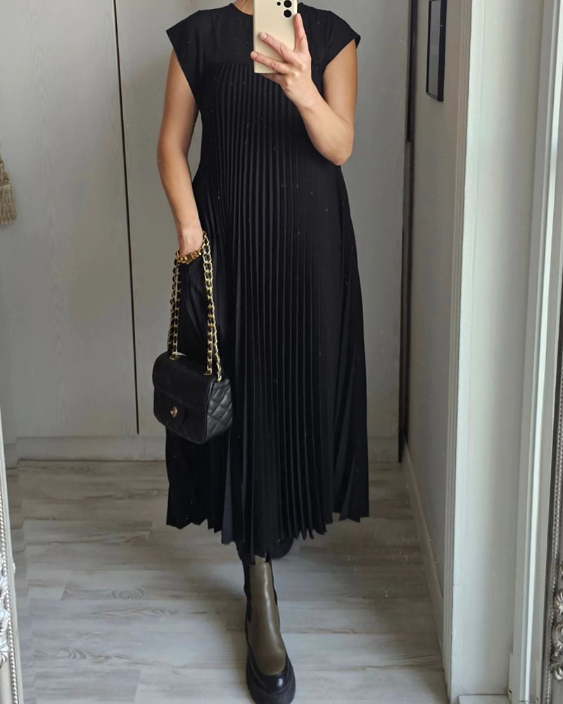 Giselle Effortlessly Elegant Pleated Dress