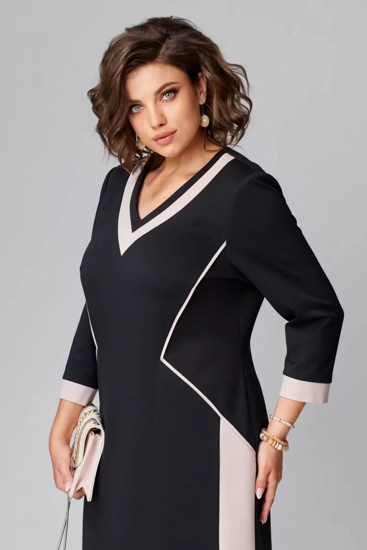 Alexa Elegant V-neck dress