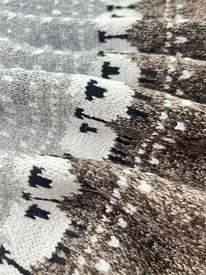Nordic | Elegant Winter Sweater with Sheep Jacquard Pattern