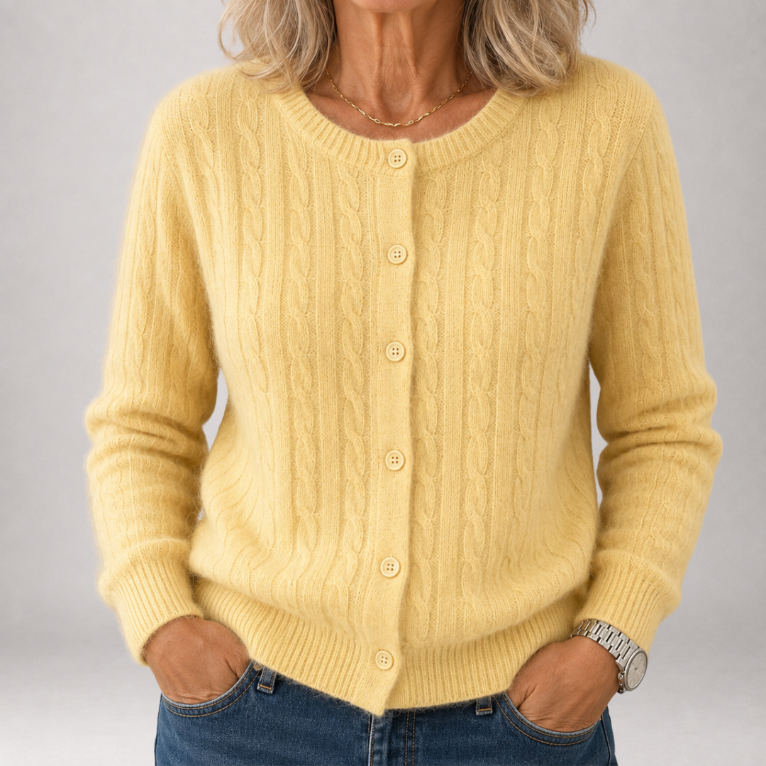 Perrine | Cable Knit Button Cardigan
