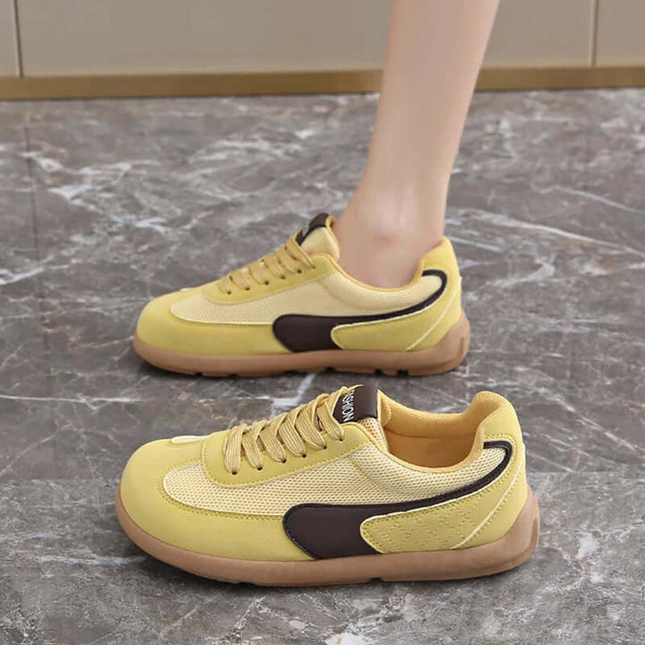 Sarah - shoes with a wide toe cap