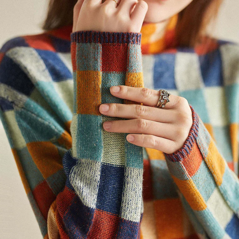 Isla | Cozy Retro Sweater
